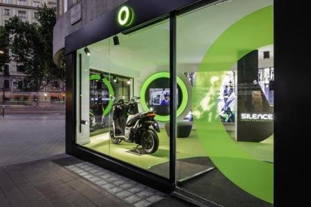 La tienda de motos eléctricas Silence está en la calle Muntaner, esquina Diagonal, de Barcelona