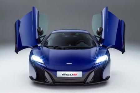 Apertura tipo ala de mariposa de las puertas del McLaren 650S