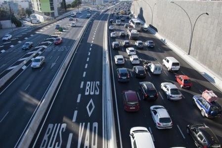 Carril Bus–VAO de acceso a Barcelona por la Avenida Meridiana