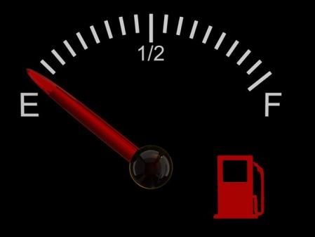 Apurar el depósito al máximo puede resultar perjudicial para el sistema de alimentación del vehículo&nbsp;