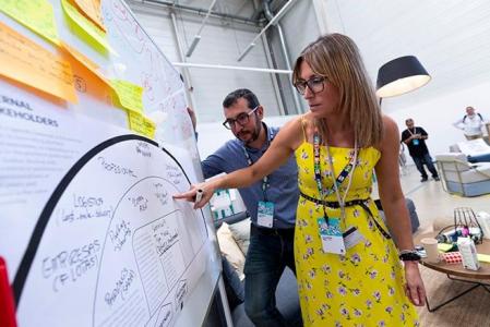 Los proyectos ganadores han sido premiados con el ‘Pasaporte a la Innovación’ con el fin de potenciar su crecimiento y desarrollo profesional con experiencias