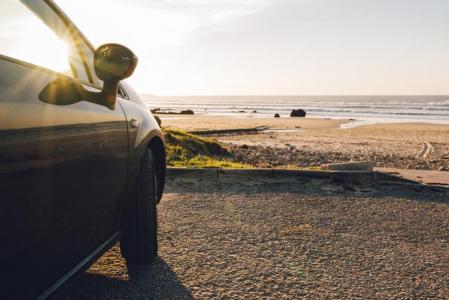 Tras el calor del verano y las altas temperaturas a las que ha estado expuesto nuestro vehículo es necesario revisar la batería