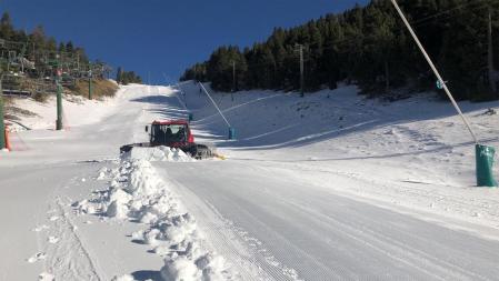 Foto de archivo de una pista de esquí.
