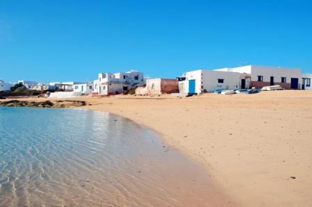 Caleta del Sebo en La Graciosa
