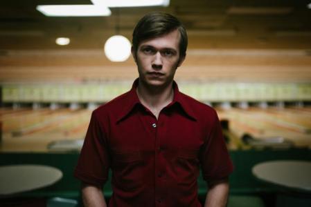 Greg Austin es un matón-nazi.