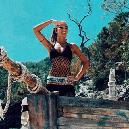 Bikini de rejilla de Lara Álvarez