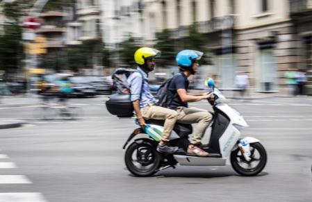 El motosharing se ha convertido en un servicio muy práctico para desplazarse por las ciudades