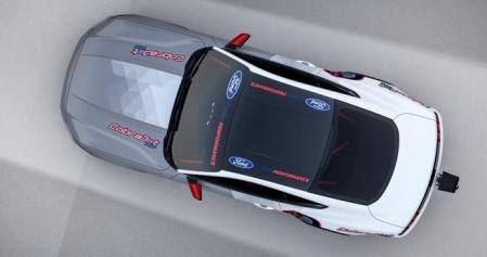 Vista con plano cenital del Mustang Cobra Jet 1400