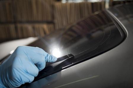 La luna trasera es uno de los cristales donde está permitido instalar un protector solar