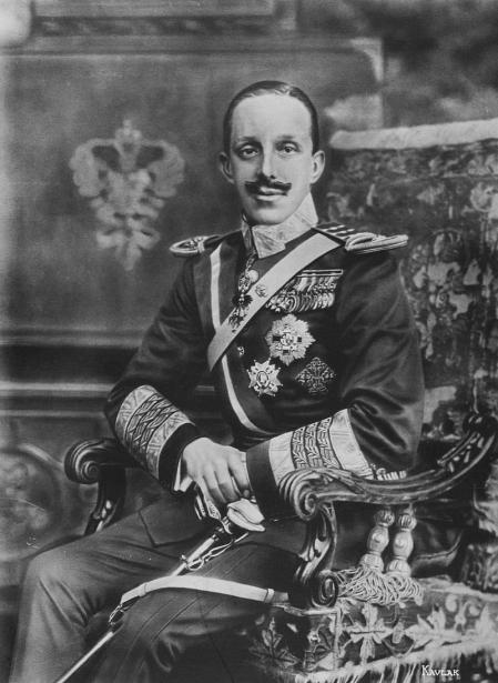 Retrato fotográfico de Alfonso XIII en 1916.