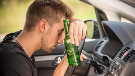Al volante, la tolerancia con el alcohol debería ser cero