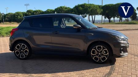 Es un modelo poco conocido pero merece ponerlo en la lista de los deseos si buscas un coche compacto y divertido.