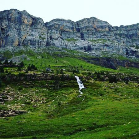 Excursión a la Cola de Caballo en el Parque Nacional de Ordesa y Monte Perdido.