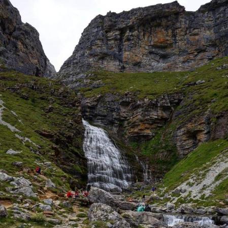 Excursión a la Cola de Caballo en el Parque Nacional de Ordesa y Monte Perdido.