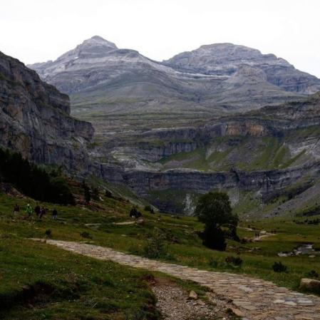 Excursión a la Cola de Caballo en el Parque Nacional de Ordesa y Monte Perdido.