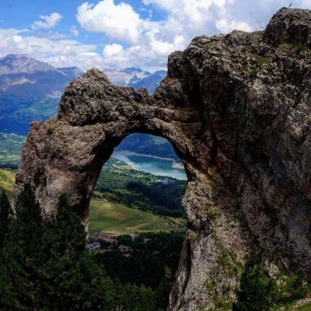 Excursión al ibón de Piedrafita y al arco natural.