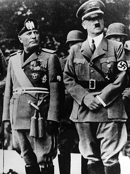 Benito Mussolini y Adolf Hitler.