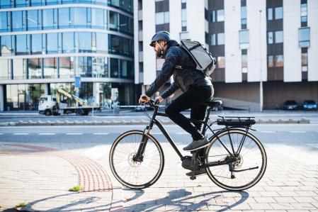 El 40% de los compradores de bicis eléctricas de nuestro país se decanta por modelos urbanos, según la OCU.