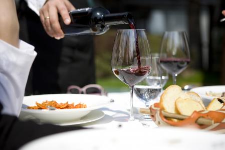 En el canal restaurante, en especial el del restaurante gastronómico, se consumen vinos de mayor nivel de precio