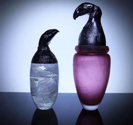 El londinense Theo Brooks se inspira en una jarra egipcia en Conopic Colitis