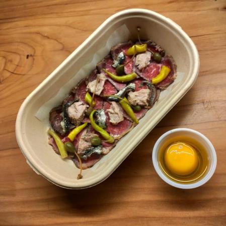 Vitello tonato con rubia gallega madurada y conserva de ventresca de atún casera