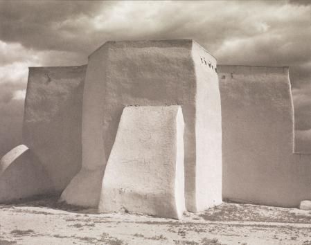 ‘Iglesia de San Francisco de Asís, Ranchos de Taos, Nuevo México’, 1931. © Aperture Foundation, Inc., Paul Strand Archive, 2020.