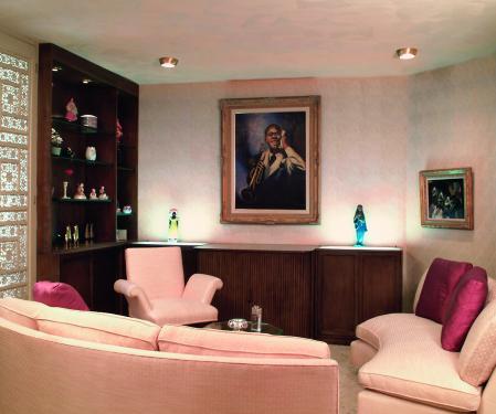 La casa del genio del jazz Louis Armstrong, en donde vivió con su esposa, Lucille Wilson, está ubicada en un barrio obrero de Queens