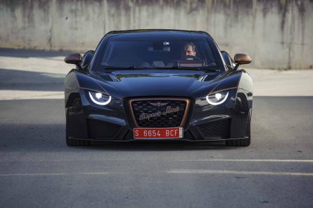 El nombre Boulogne se remonta a 1921 cuando Hispano Suiza compitió con una versión orientada al rendimiento del H6 Coupé en las carreteras de la ciudad francesa del mismo nombre&nbsp;