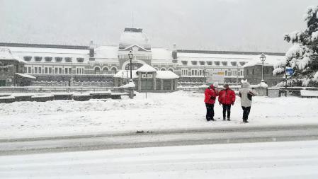 Estanción de Canfranc en plena nevada
