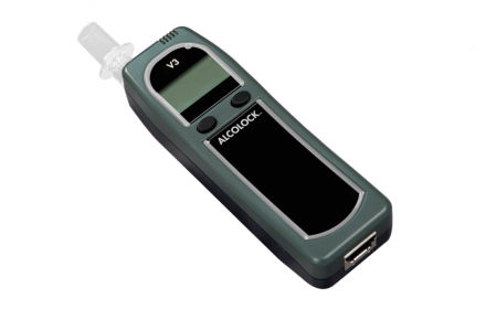 Si el conductor supera la tasa de alcohol límite impide el encendido del vehículo