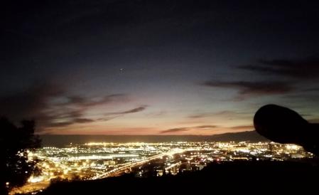 Contemplando la Estrella de Belén desde Montjuïc.