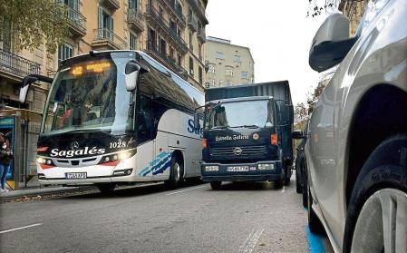 Los vehículos pesados cuentan con una nueva moratoria que les permite circular sin restricciones por Barcelona&nbsp;
