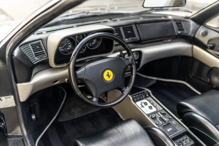 Interior del habitáculo del Ferrari que perteneció a Shaquille O'Neal&nbsp;