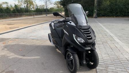 Peugeot Metropolis 400i