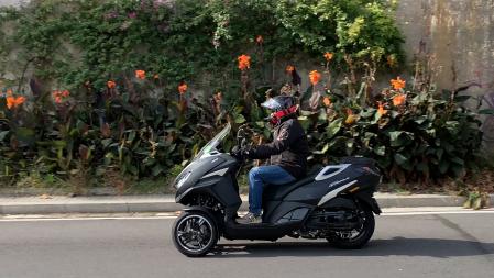 Peugeot Metropolis 400i