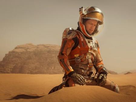 Matt Damon interpreta en ‘The martian’ a un científico que se las tiene que ingeniar para sobrevivir en un planeta que no pone las cosas fáciles