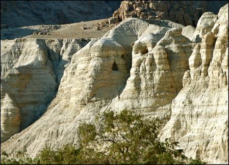 Cuevas de Qumran, en Israel, dónde se encontraron los manuscritos.