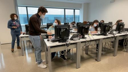 Los nuevos rastreadores en las aulas formativas del Hospital La Fe de València