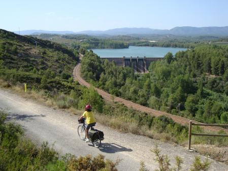 Con sus 200 kilómetros de recorrido esta es una de las vías verdes más largas