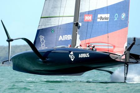 Problemas para el American Magic en Auckland