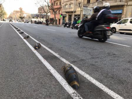 Las denominas “barras de pan” también se utilizan para separar los carriles bici 