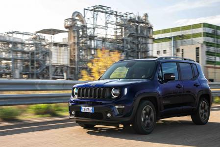 El Jeep Renegade 80th Anniversary monta lunas tintadas e iluminación Full LED&nbsp;