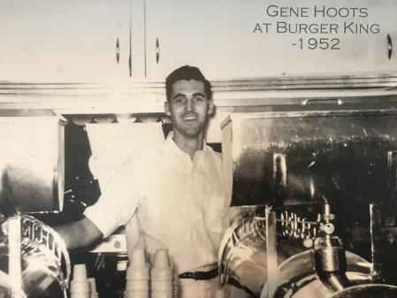 Gene Hoots, en el Burger King original (1953).