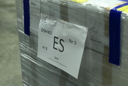 Llegan las primeras dosis de la vacuna AstraZeneca a España