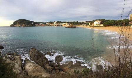 Amanecer de febrero en La Fosca, en Palamós.