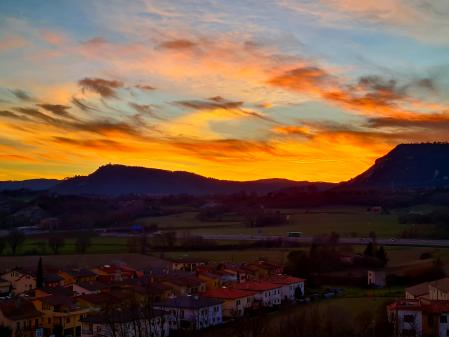 Panorámica del atardecer en Gurb.
