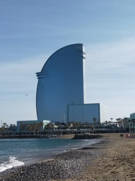 Vista del Hotel Vela.