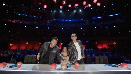 'Got Talent': Dani Martínez aceptó el ofrecimiento de Risto de conceder un 'Pase de oro' conjunto