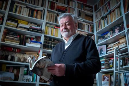 19022021 Joan Estruch , professor, autor d'una biografia sobre Gustavo Adolfo Bécquer.