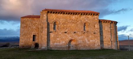 Iglesia de San Martín de Obispo en Matalbaniega.